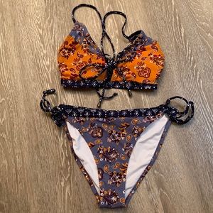 CUPSHE Swimsuit- Two Piece Strappy Bikini